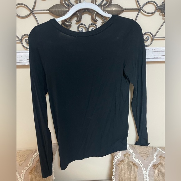 Express Black Long Sleeve V-Neck T-Shirt, size xs - Picture 2 of 4